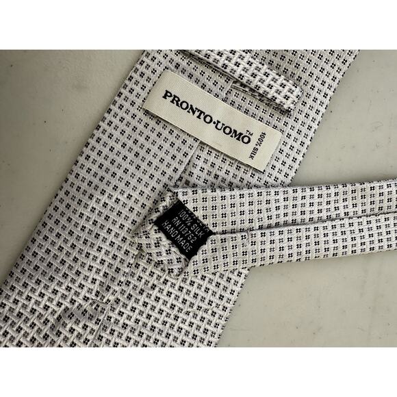 Vintage White and Black Silk Necktie from Pronto Uomo - Picture 3 of 3